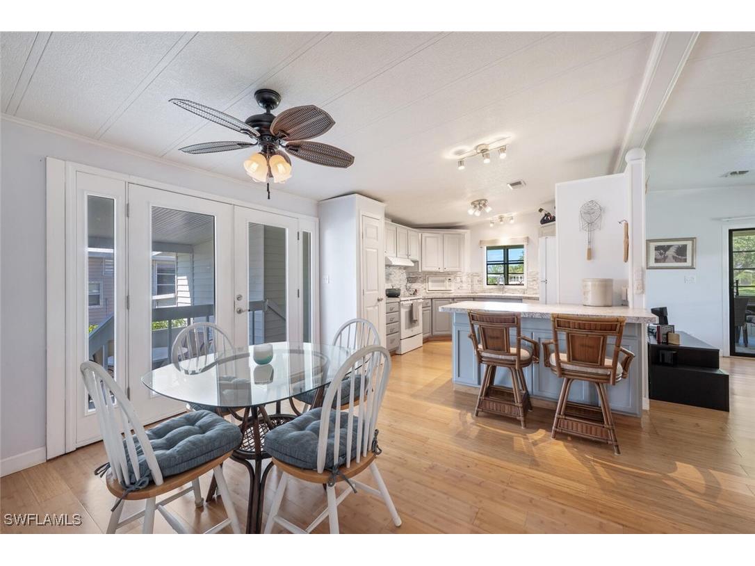 105 Calais Court Naples FL 34112 225067517 image1