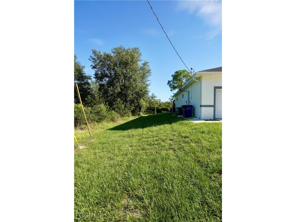 105 E 15th Street Lehigh Acres FL 33972 2025006852 image11