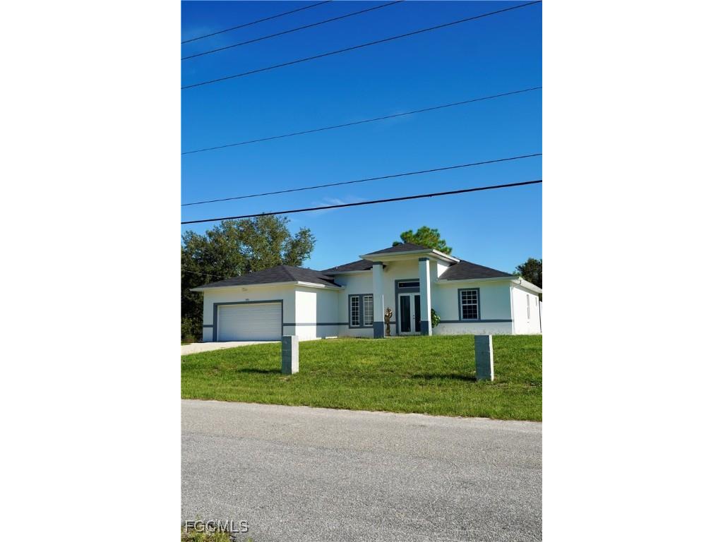 105 E 15th Street Lehigh Acres FL 33972 2025006852 image4