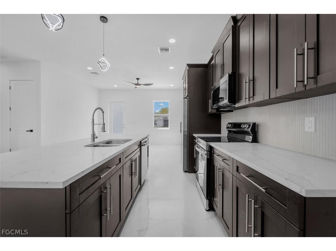 105 E 9th Street Lehigh Acres FL 33972 2026012878 image15