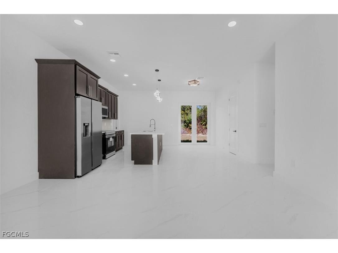105 E 9th Street Lehigh Acres FL 33972 2026012878 image7