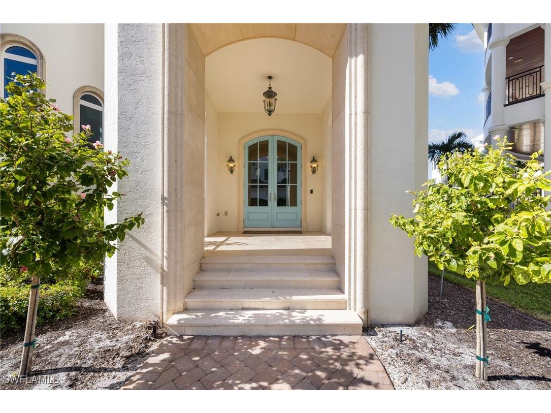 105 Felipe Lane Bonita Springs FL 34134 225080369 image2