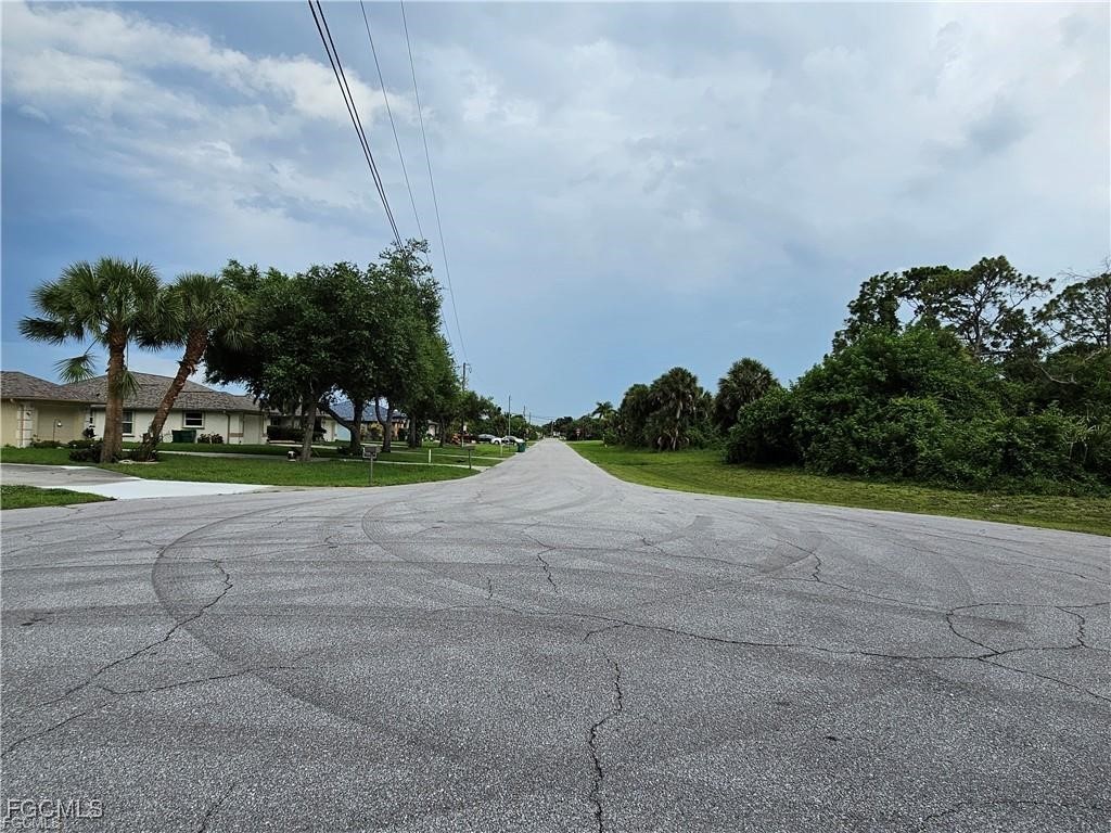 105 Island Court Rotonda West FL 33947 2026004917 image8