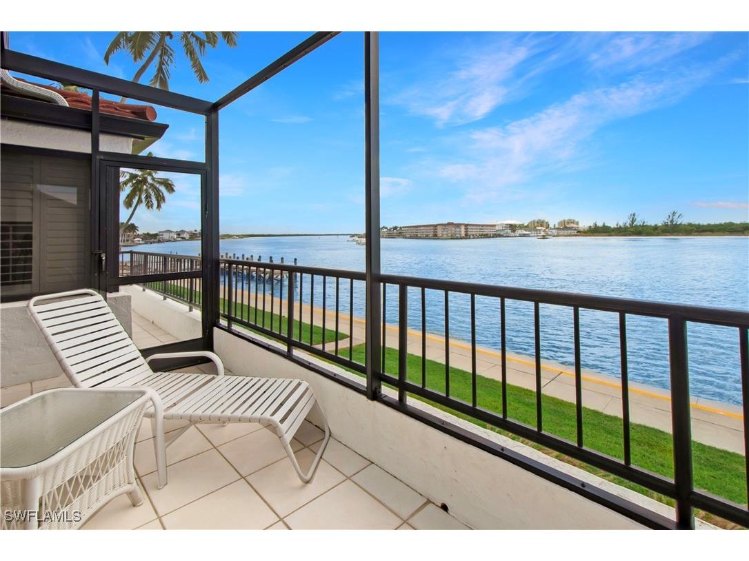 105 La Peninsula Boulevard #105 Naples FL 34113 225074305 image3