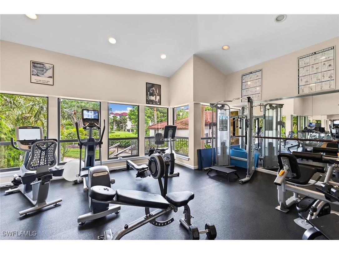 105 La Peninsula Boulevard #105 Naples FL 34113 225074305 image36