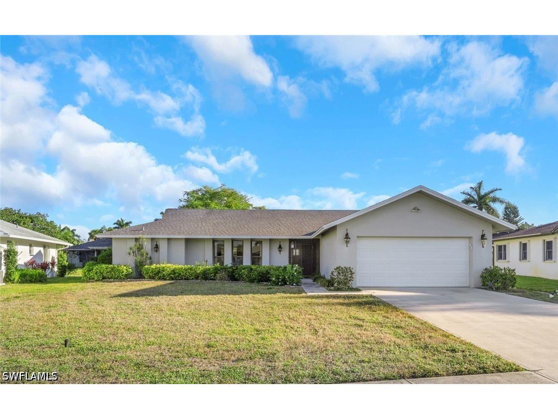 105 Montaubon Court Naples FL 34112 226013330 image1