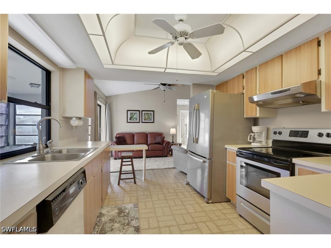 105 Montaubon Court Naples FL 34112 226013330 image9