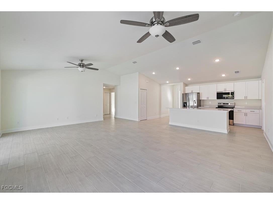 105 NW 14th Street Cape Coral FL 33993 2025018653 image12