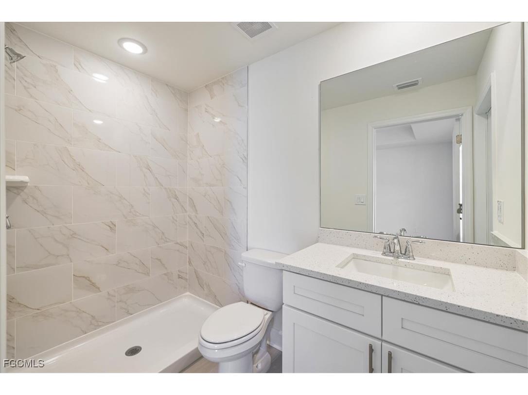 105 NW 14th Street Cape Coral FL 33993 2025018653 image23