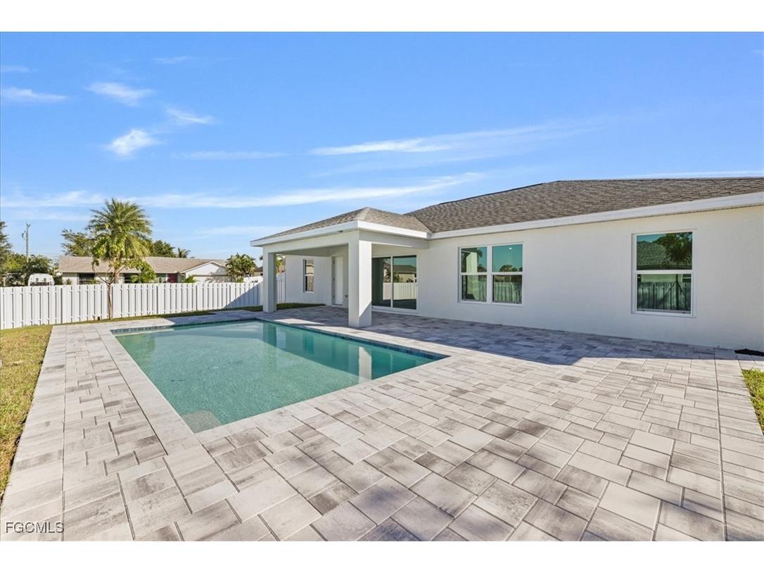 105 NW 14th Street Cape Coral FL 33993 2025018653 image29