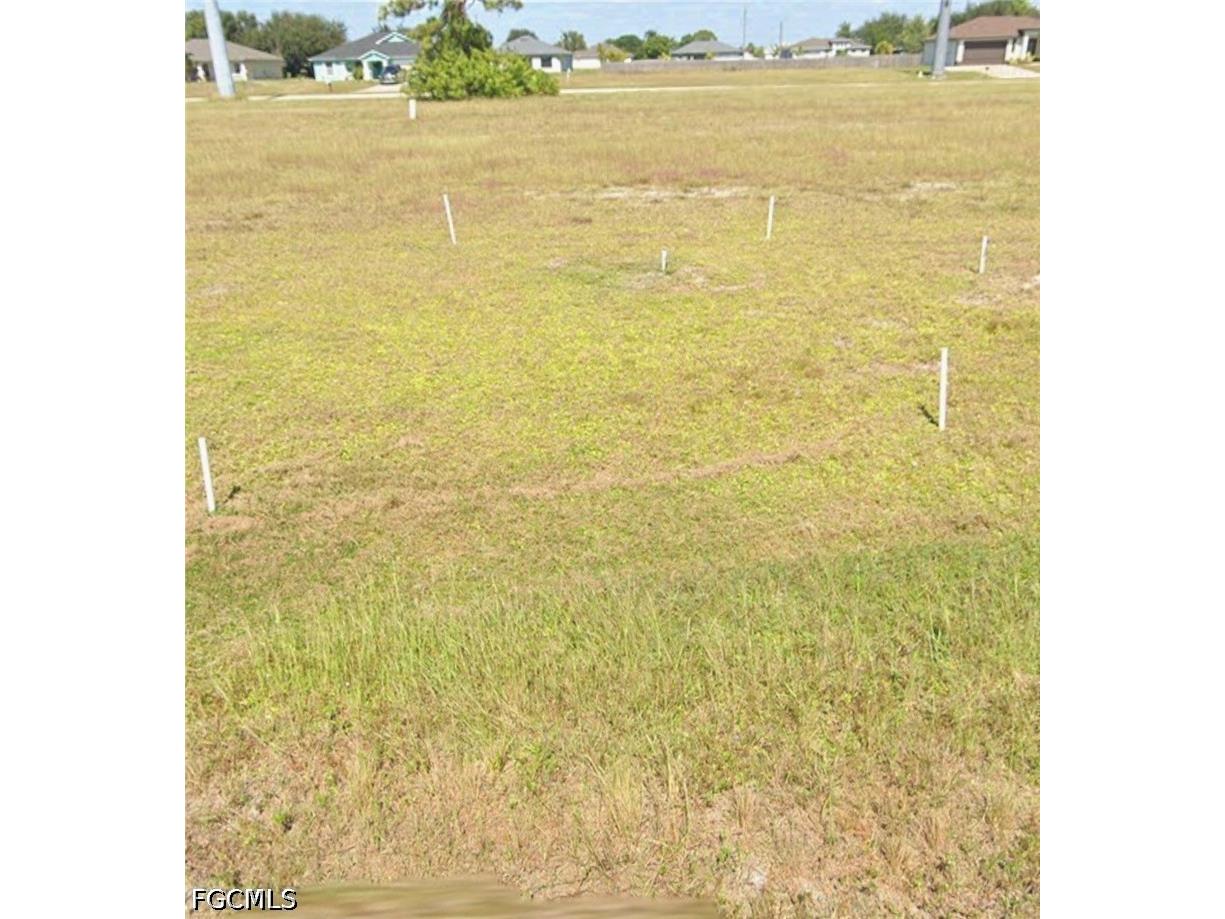 105 NW 23rd Terrace Cape Coral FL 33993 2026024389 image3
