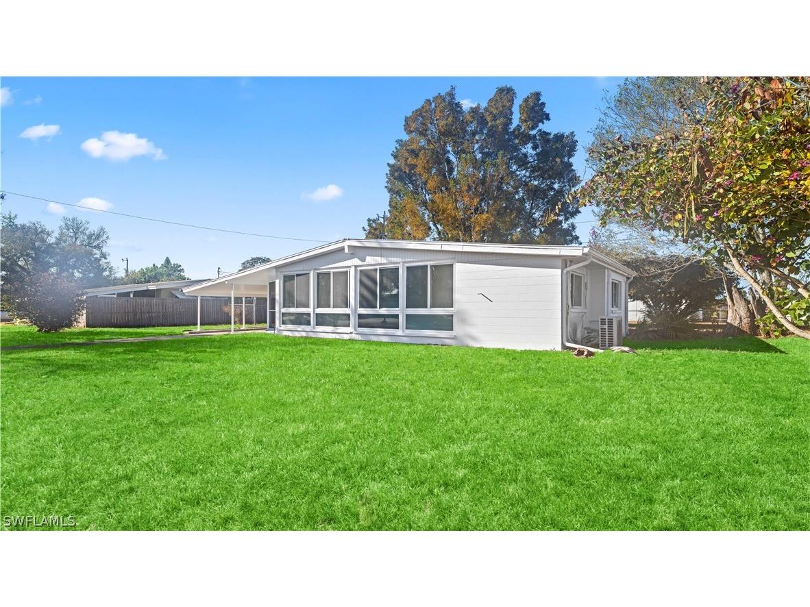105 Oregon Road N Lehigh Acres FL 33936 226007152 image20