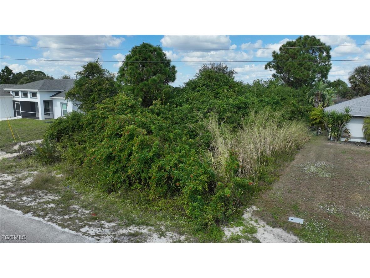 105 Paddock Street Lehigh Acres FL 33974 2025022090 image13