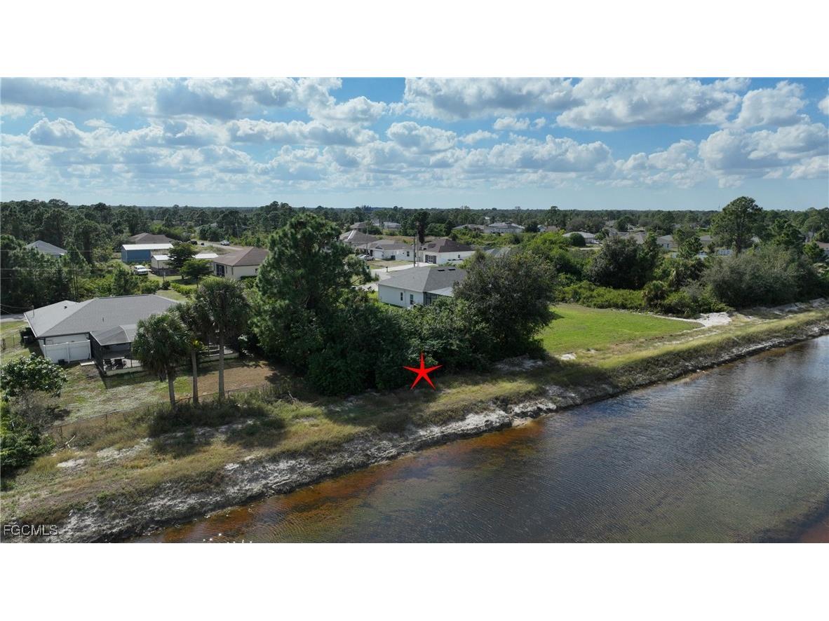 105 Paddock Street Lehigh Acres FL 33974 2025022090 image3