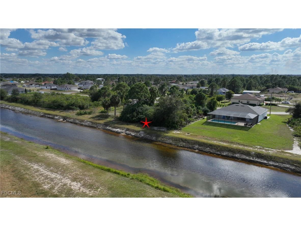 105 Paddock Street Lehigh Acres FL 33974 2025022090 image4
