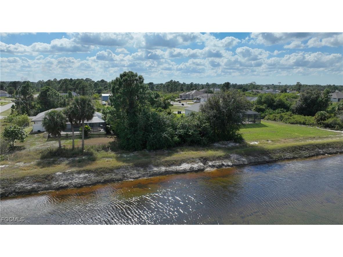 105 Paddock Street Lehigh Acres FL 33974 2025022090 image7