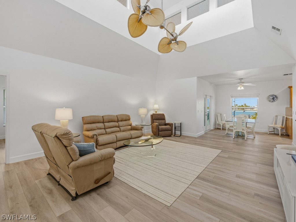 105 Pago Pago Drive W Naples FL 34113 226006121 image4