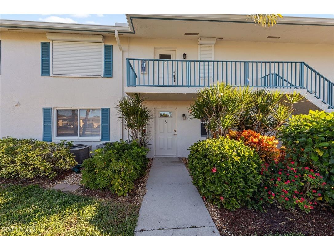 105 Penny Lane #5 Naples FL 34112 225085163 image3