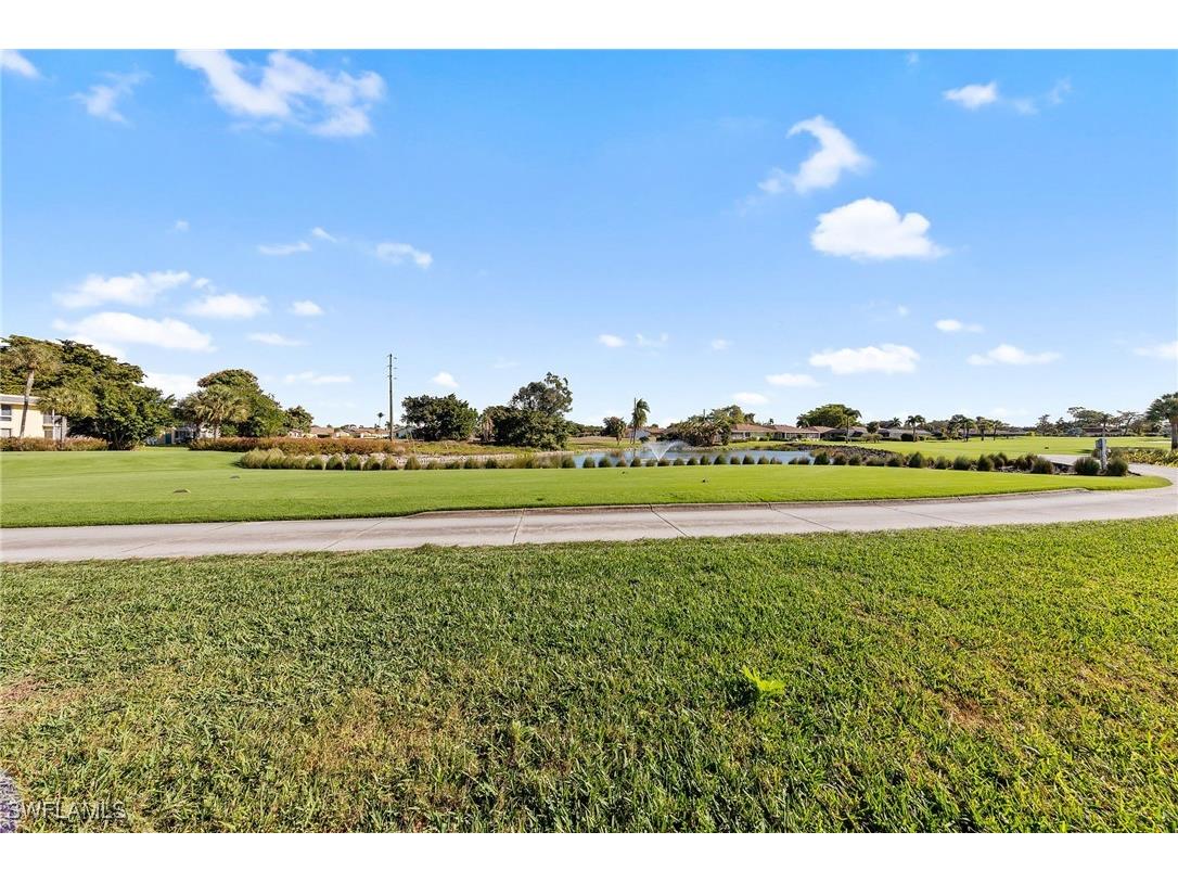 105 Penny Lane #5 Naples FL 34112 225085163 image33