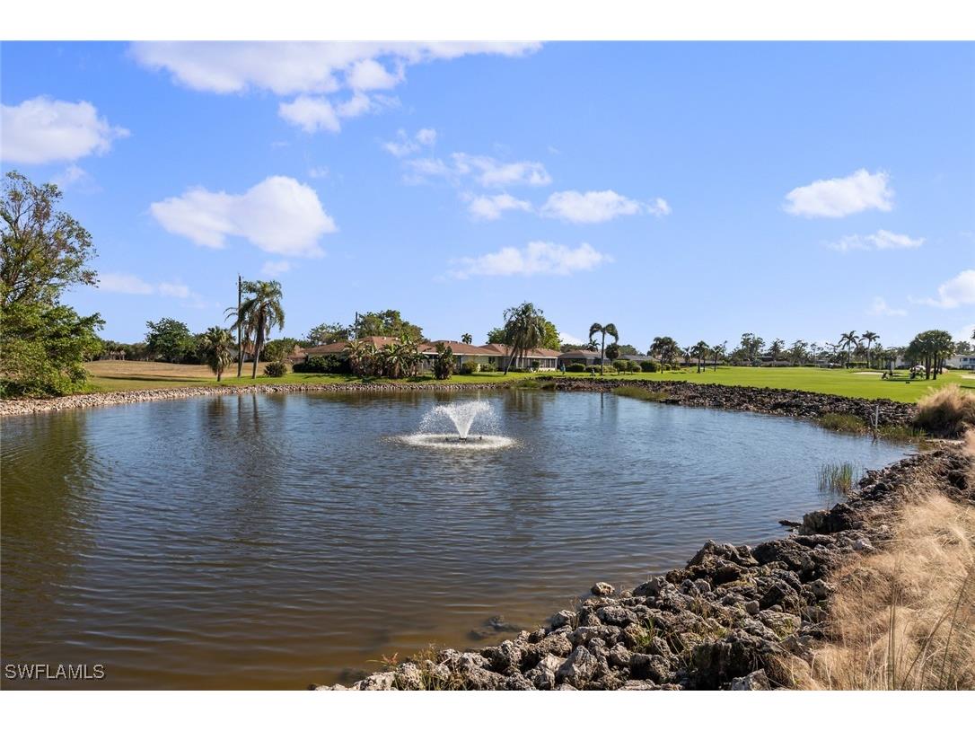 105 Penny Lane #6 Naples FL 34112 224096350 image1