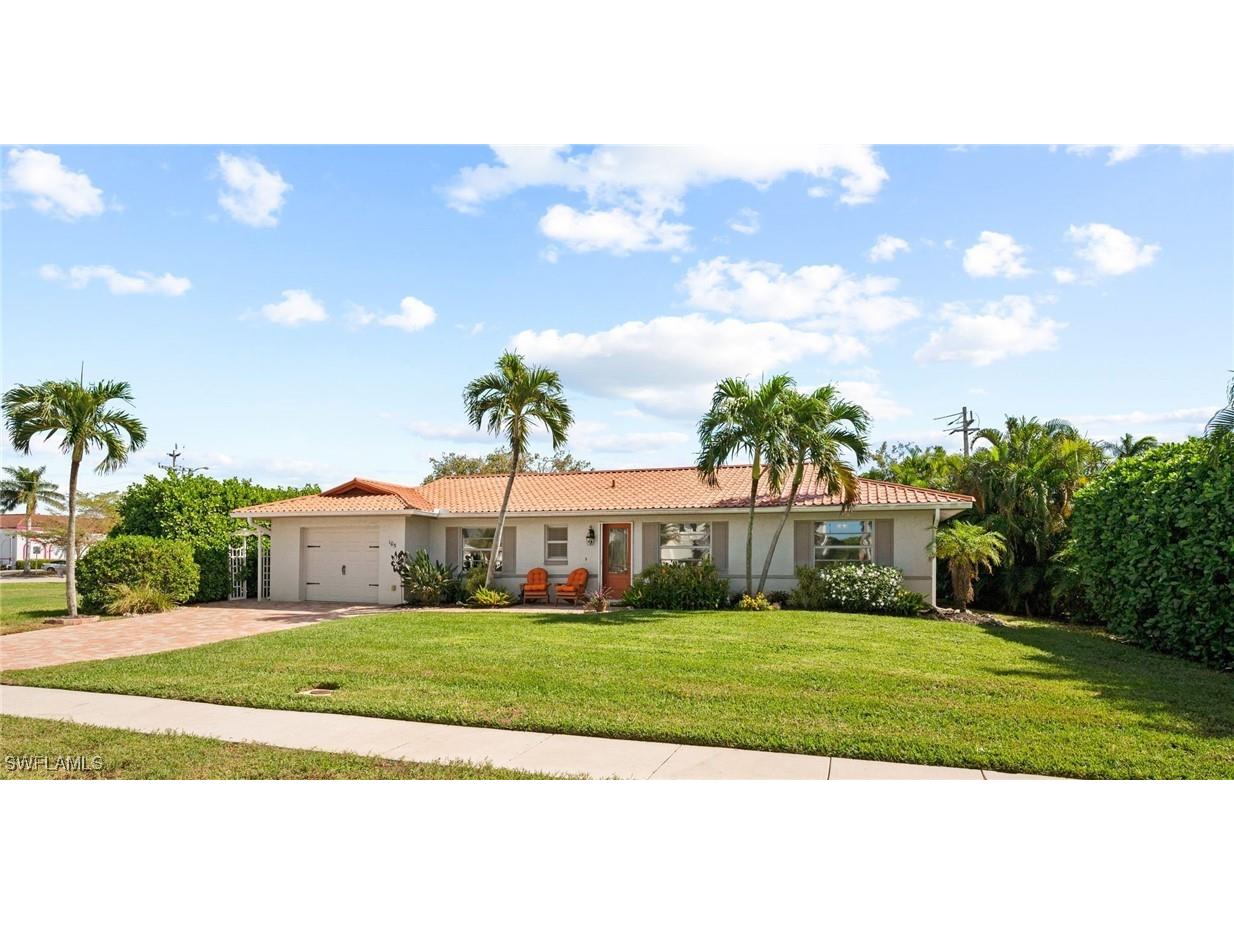 105 S Bahama Avenue Marco Island FL 34145 224087887 image1