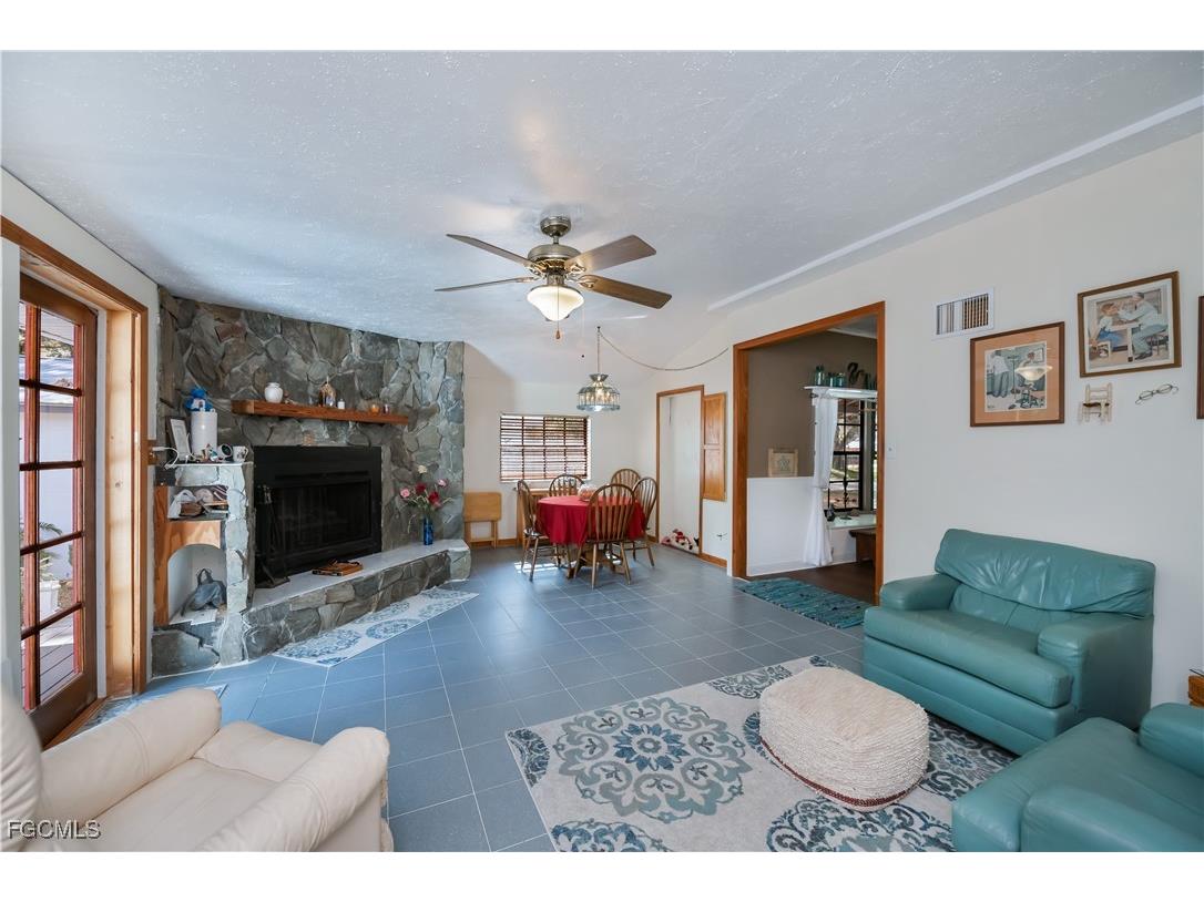 105 S Oak Street Labelle FL 33935 2025022401 image23