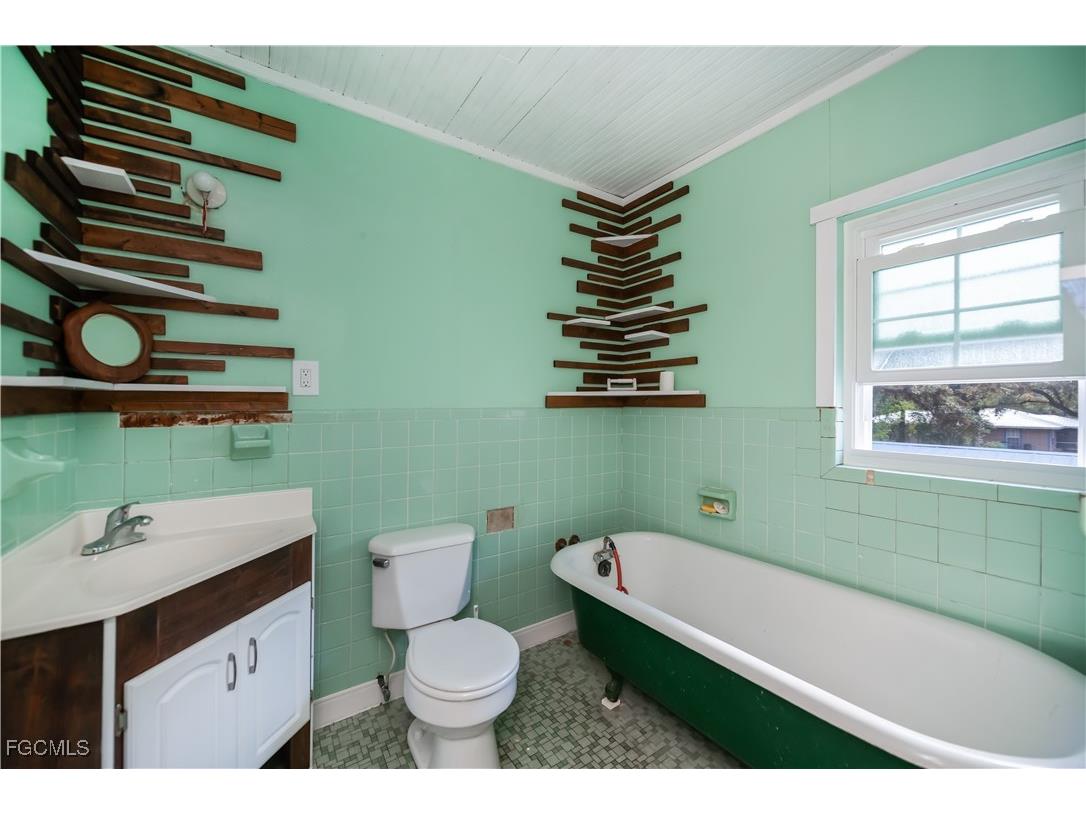 105 S Oak Street Labelle FL 33935 2025022401 image32