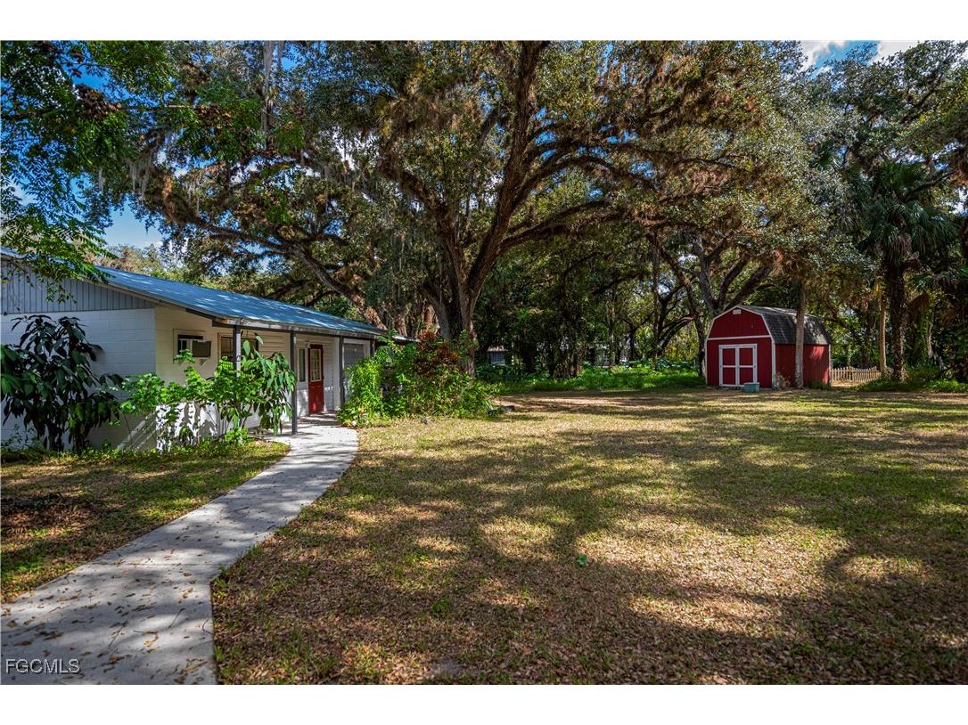 105 S Oak Street Labelle FL 33935 2025022401 image35