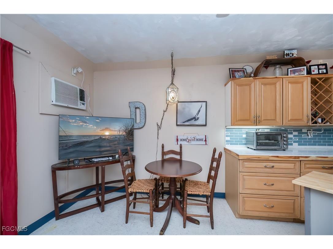 105 S Oak Street Labelle FL 33935 2025022401 image39