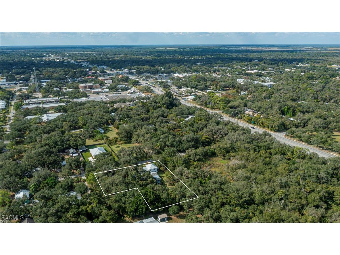 105 S Oak Street Labelle FL 33935 2025022401 image44