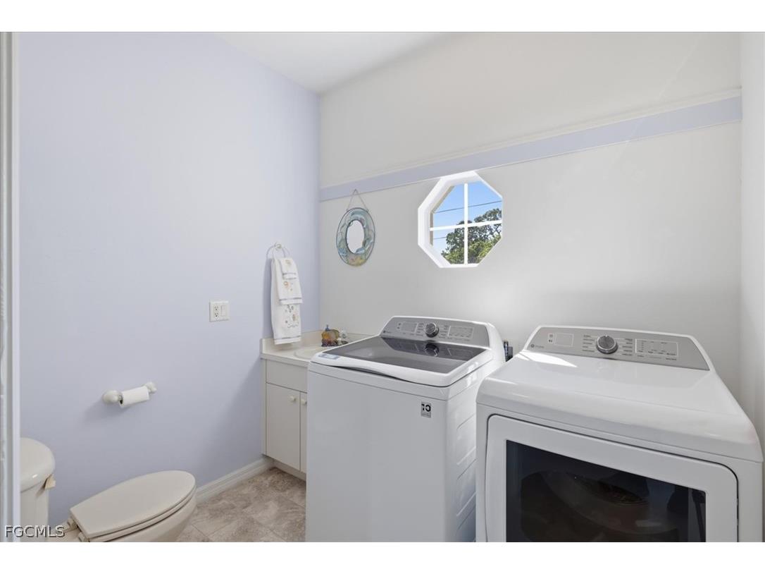 105 SE 40th Terrace Cape Coral FL 33904 2026010522 image18