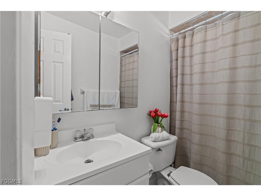 105 SE 44th Terrace Cape Coral FL 33904 2026008168 image15