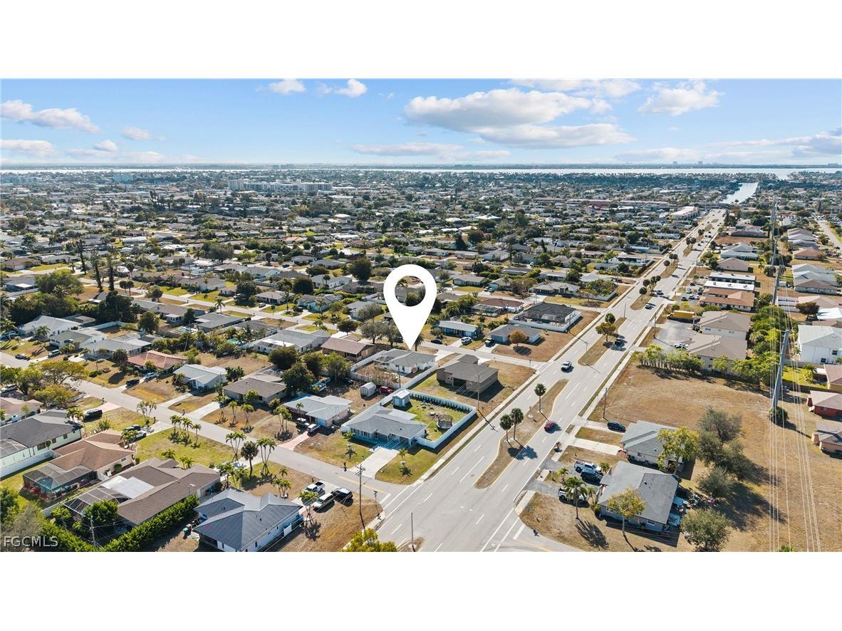 105 SE 44th Terrace Cape Coral FL 33904 2026008168 image2