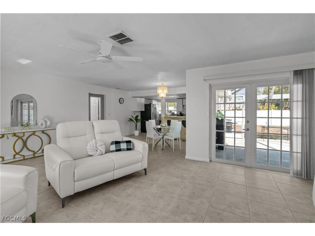 105 SE 44th Terrace Cape Coral FL 33904 2026008168 image5