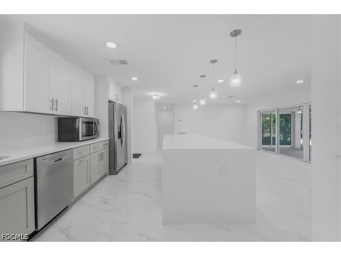 105 SE 45th Terrace Cape Coral FL 33904 2026012100 image17