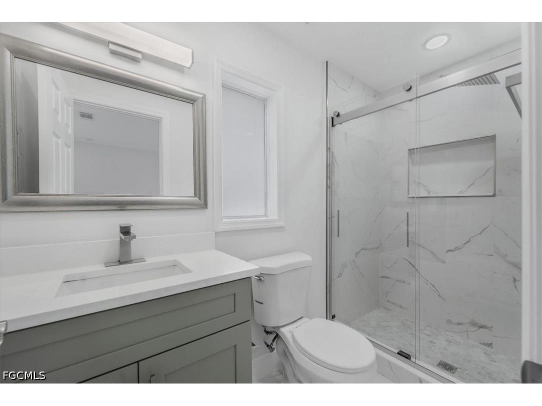 105 SE 45th Terrace Cape Coral FL 33904 2026012100 image33