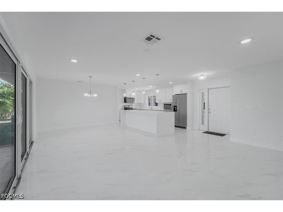 105 SE 45th Terrace Cape Coral FL 33904 2026012100 image7