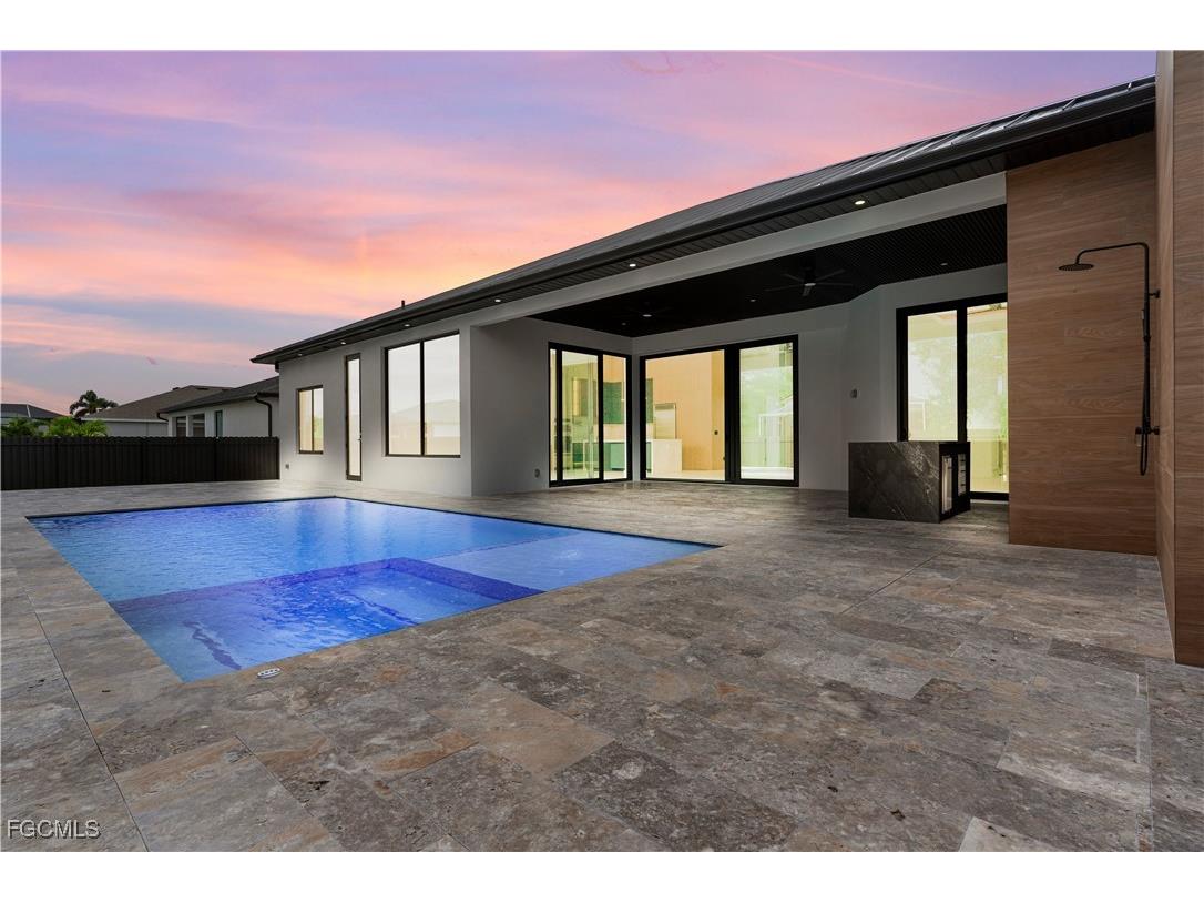 105 SW 33rd Place Cape Coral FL 33991 2025011623 image2