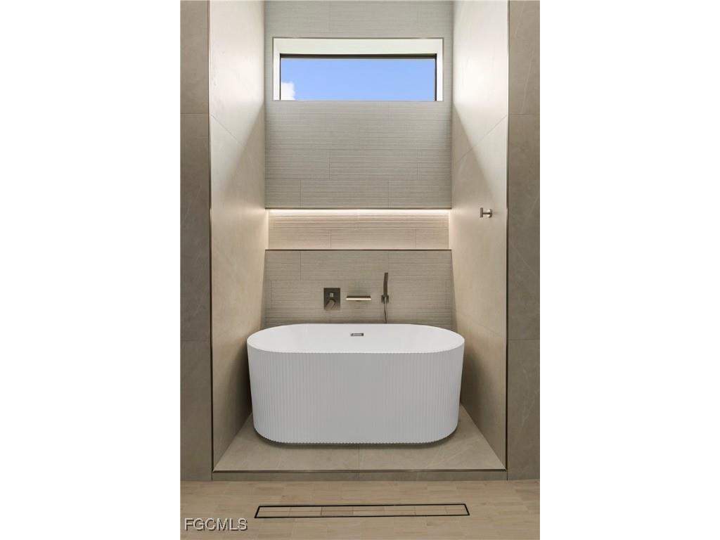 105 SW 33rd Place Cape Coral FL 33991 2025011623 image25