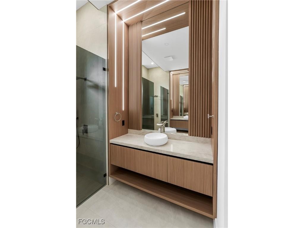 105 SW 33rd Place Cape Coral FL 33991 2025011623 image27