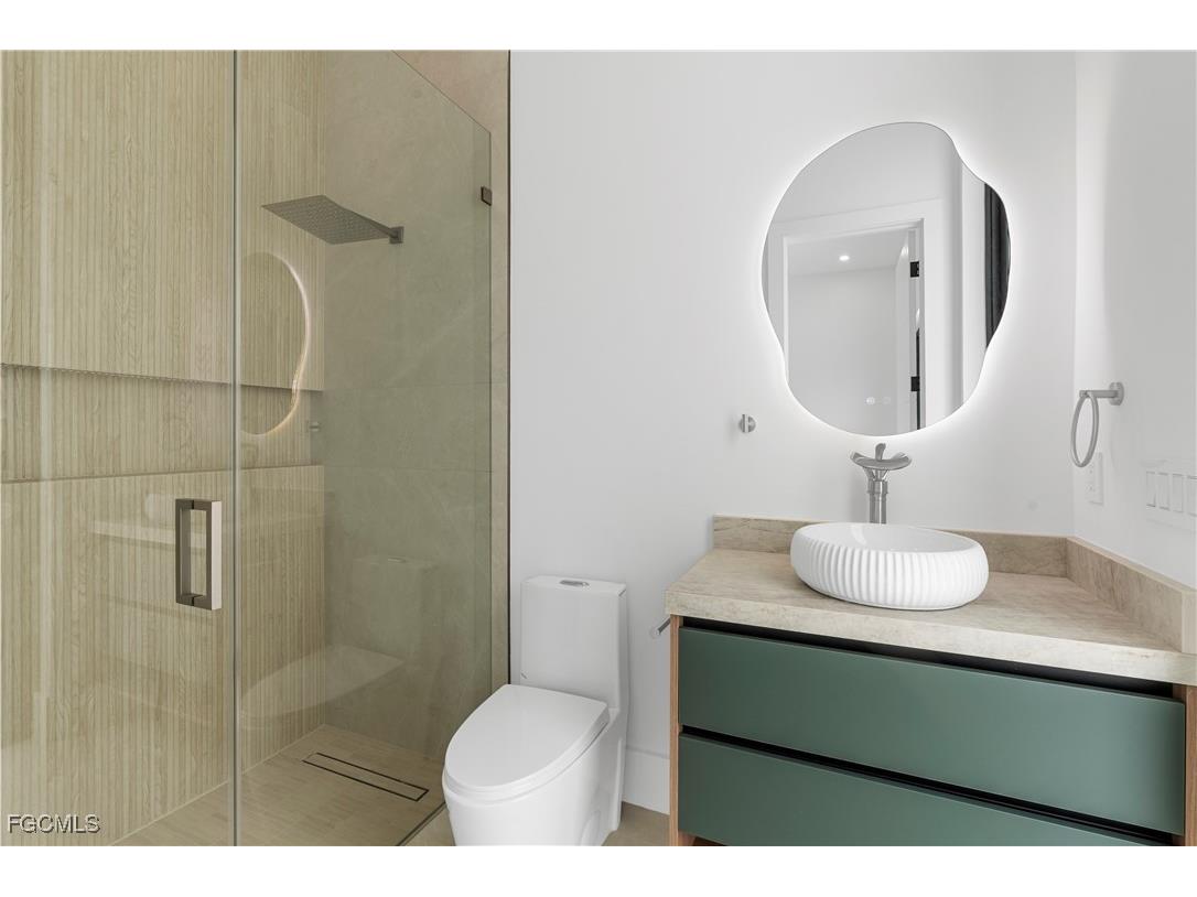 105 SW 33rd Place Cape Coral FL 33991 2025011623 image39