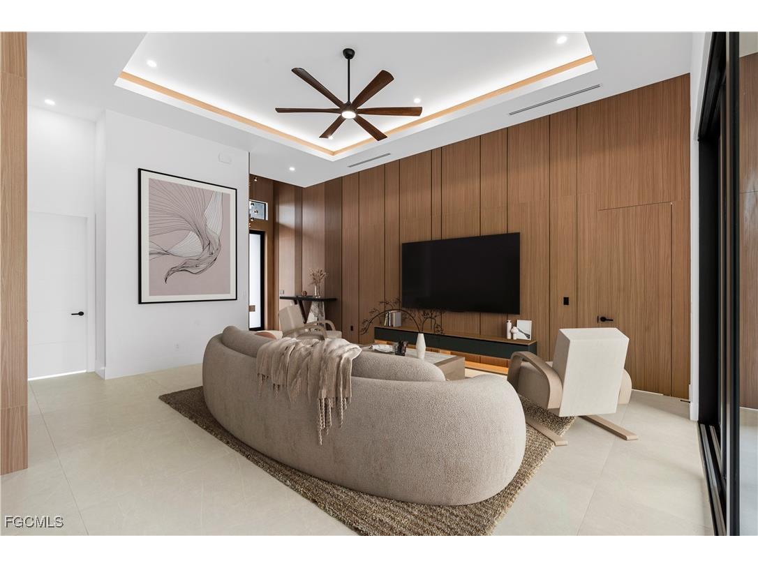 105 SW 33rd Place Cape Coral FL 33991 2025011623 image9