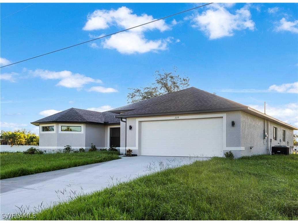105 SW 34th Avenue Cape Coral FL 33991 222082016 image1