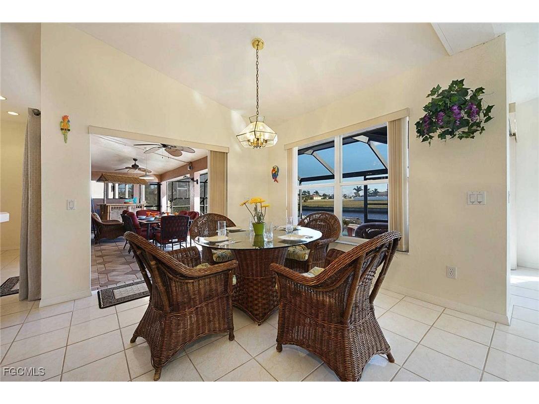 105 SW 39th Place Cape Coral FL 33991 2025009818 image16