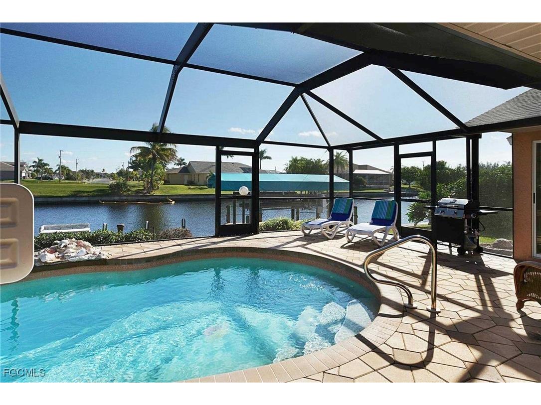 105 SW 39th Place Cape Coral FL 33991 2025009818 image18