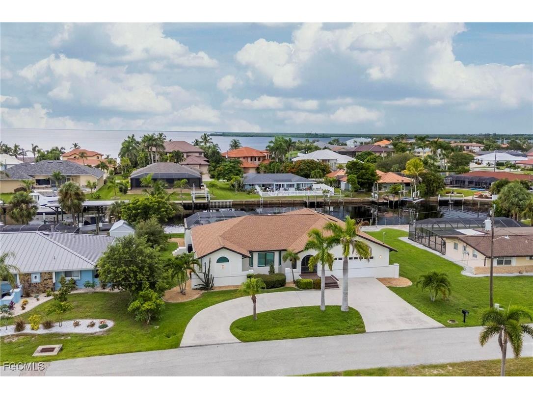 105 Sinclair Street SE Port Charlotte FL 33952 2025012090 image1