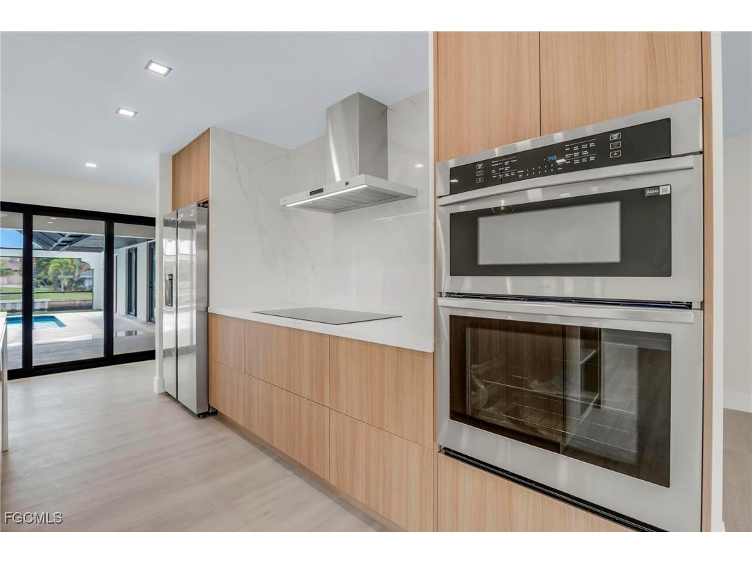 105 Sinclair Street SE Port Charlotte FL 33952 2025012090 image13