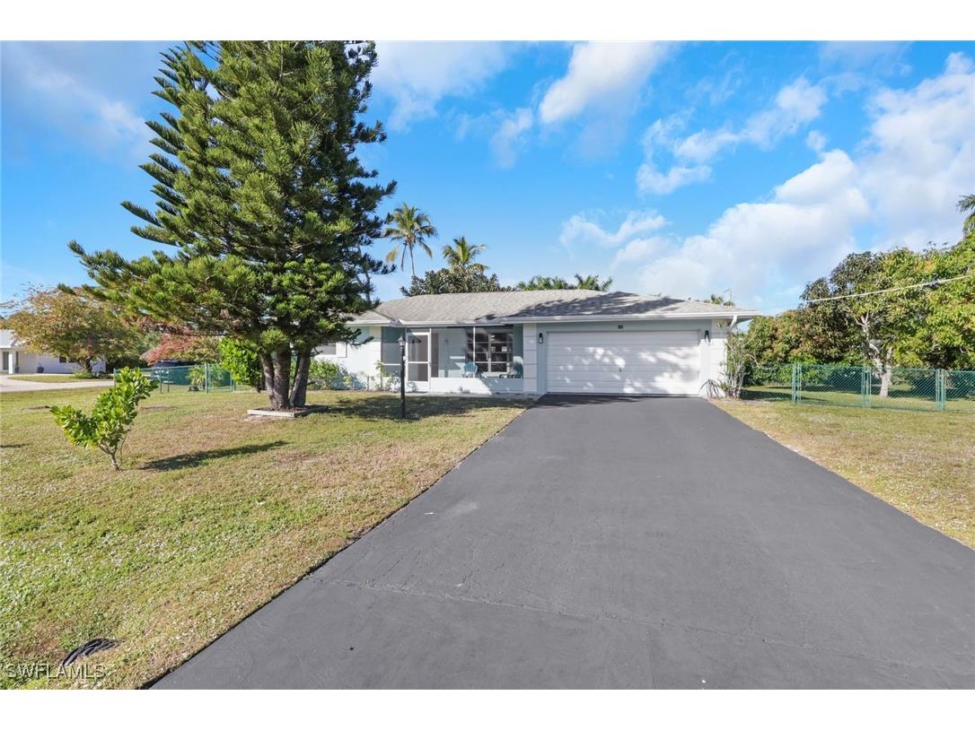 105 Valley Drive Bonita Springs FL 34134 225084943 image1