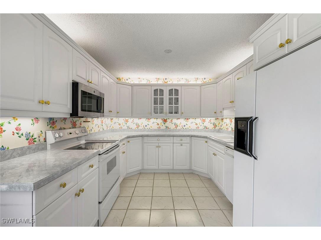 105 Wilderness Drive #B105 Naples FL 34105 225042132 image7