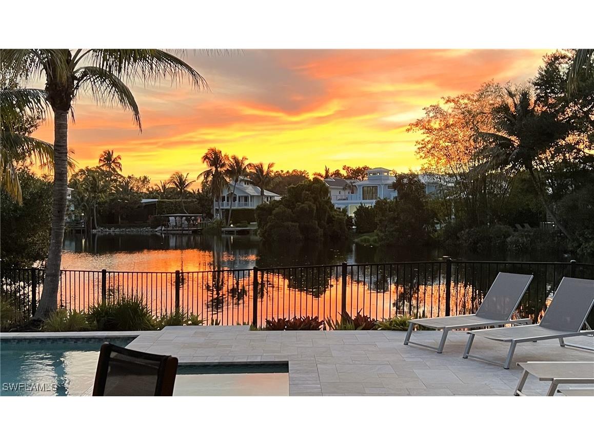 1050 11th Street N Naples FL 34102 225019576 image1